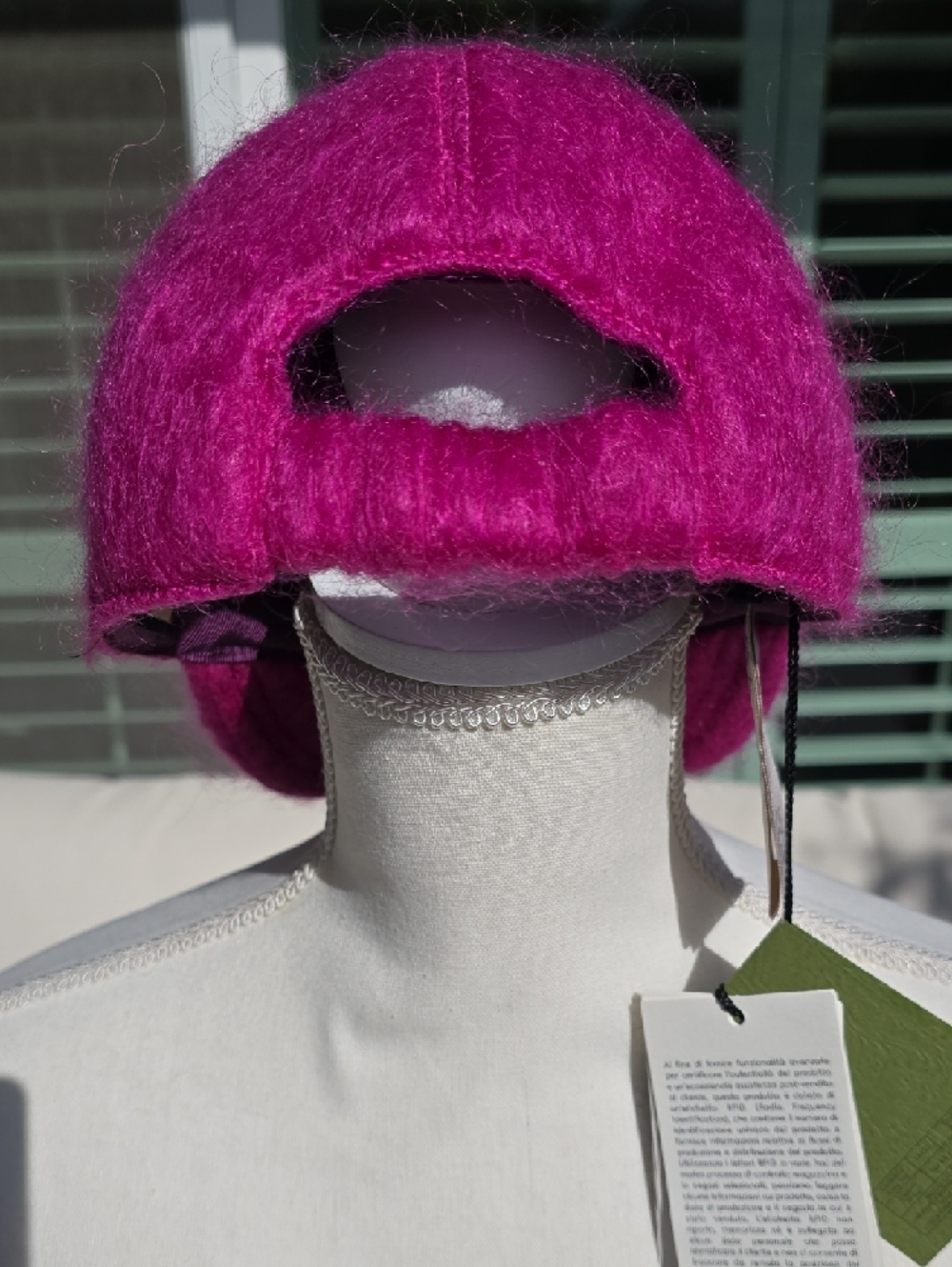 Gucci Fuchsia Mohair Baseball Cap with Gold GG Accent - Picture 7 of 12